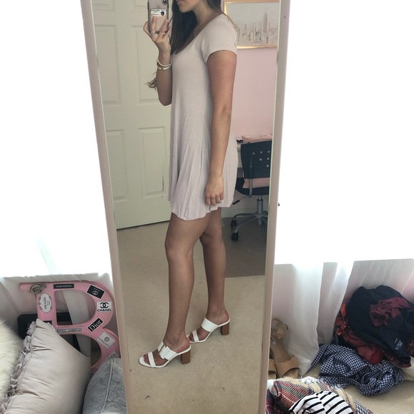 Light Pink Cutout back T-shirt Dress - Picture 2 of 3